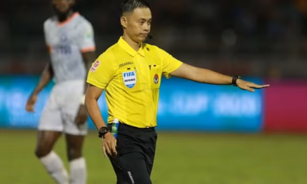 Trọng tài FIFA Ngô Duy Lân lại bị "treo còi"