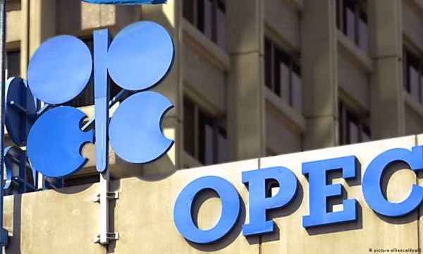 OPEC+ sẽ giảm sản xuất 2 triệu thùng dầu mỗi ngày