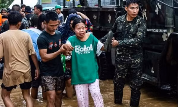 Philippines: Hơn 70 người đã thiệt mạng do bão nhiệt đới Nalgae