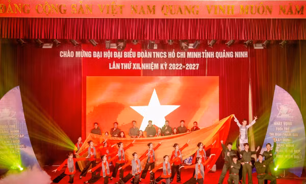 Khai mạc Liên hoan các nhóm tuyên truyền ca khúc cách mạng tỉnh Quảng Ninh năm 2022