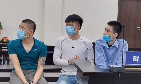 Suýt mất mạng vì nghi người khác trêu ghẹo bạn gái mình