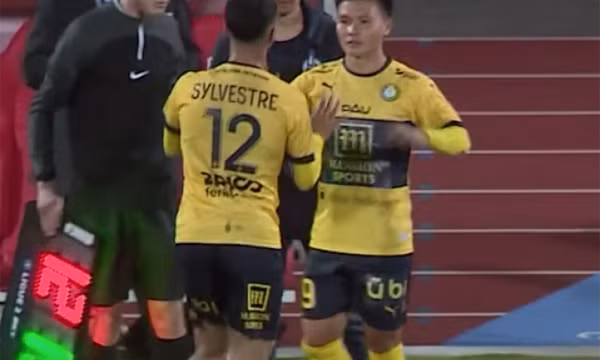 Quang Hải góp mặt trong trận thắng của Pau FC