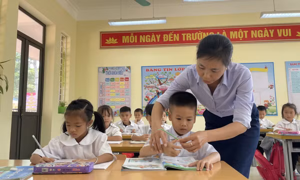 Những người “lái đò” thầm lặng