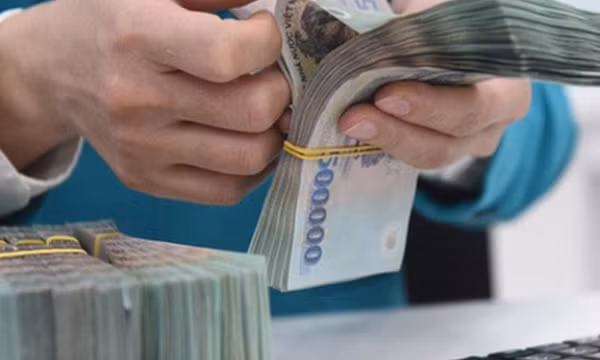 Gần 6.000 tỷ đồng tiền gửi vào SCB trong ngày