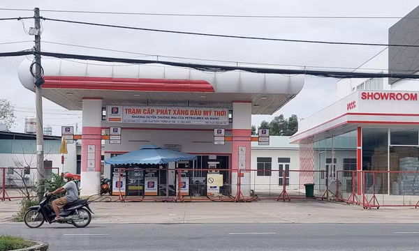 Bộ Công Thương lý giải hiện tượng doanh nghiệp xăng dầu đóng cửa