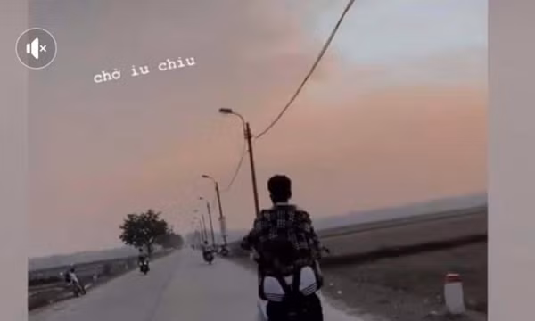 Quay clip bốc đầu xe đăng Facebook, thiếu niên bị xử phạt nhiều lỗi