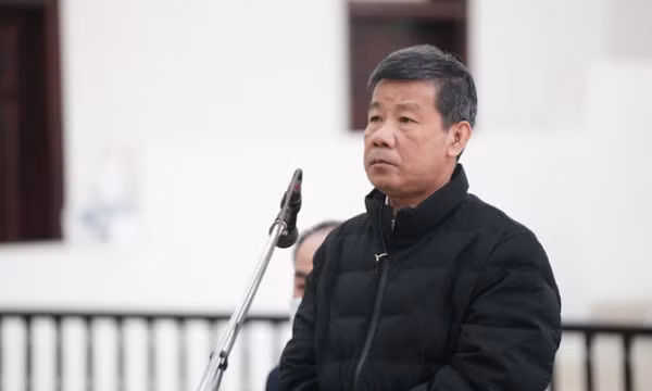 Cựu Chủ tịch Bình Dương được giảm 1 năm tù