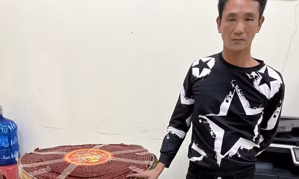 Bắt quả tang đối tượng tàng trữ, vận chuyển 24kg pháo nổ