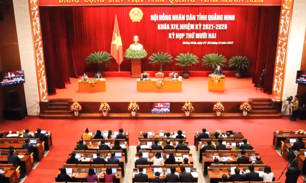 Kỳ họp thứ 12: HĐND tỉnh nghe báo cáo, tờ trình