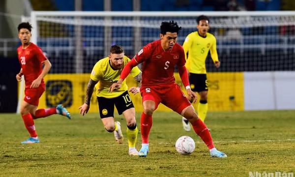 Thắng Malaysia 3-0, đội tuyển Việt Nam giành vị trí nhất bảng