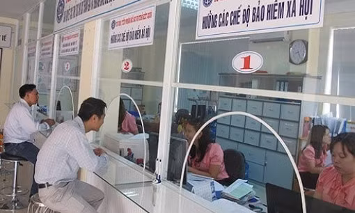 Giải quyết ra sao khi người lao động có từ hai sổ bảo hiểm xã hội trở lên?