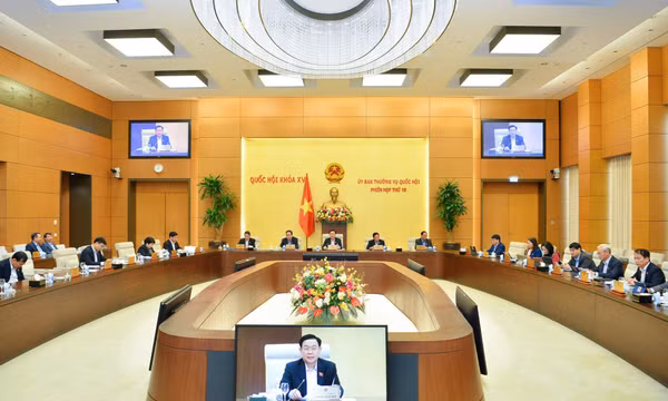 UBTVQH triệu tập kỳ họp Quốc hội bất thường, quyết định 5 vấn đề quan trọng, cấp bách