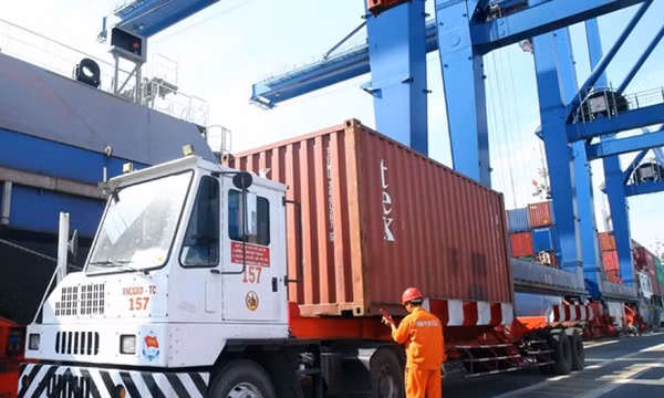 Nỗ lực vượt khó, xuất khẩu cả nước sau 11 tháng vượt 342 tỷ USD