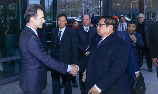 Đề nghị Luxembourg hỗ trợ, chia sẻ kinh nghiệm 'đi trước đón đầu' trong các lĩnh vực mới nổi