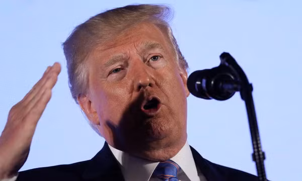 Ông Trump gây sốc khi kêu gọi chấm dứt Hiến pháp Mỹ
