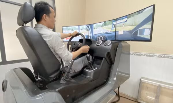 Giá cabin điện tử “nhảy múa”, chất lượng thả nổi