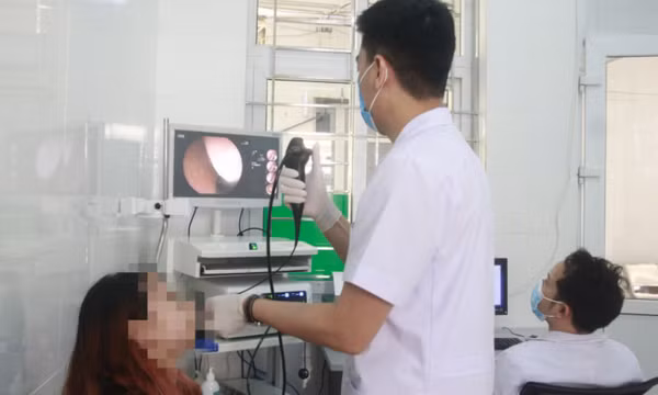 Viêm họng cấp - bệnh thường gặp vào mùa lạnh
