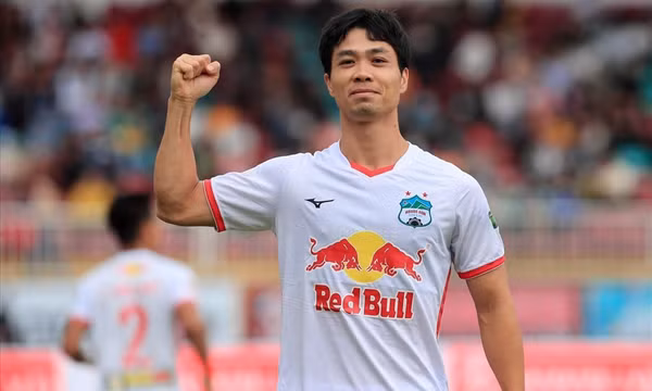 Tiền đạo Công Phượng gia nhập Yokohama FC tại J.League 1