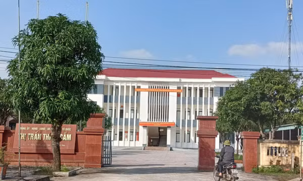 Nữ công chức bị khai trừ Đảng vì quan hệ bất chính, ghen tuông chém nhau