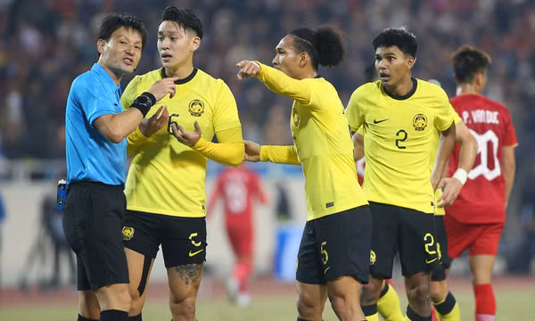 Malaysia kiện trọng tài cho tuyển Việt Nam hưởng penalty
