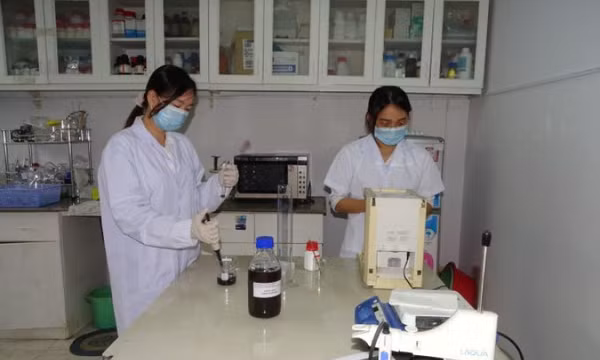 Nhà khoa học Việt nghiên cứu công nghệ diệt khuẩn từ nano vàng