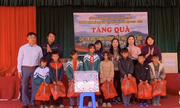 Mùa đông ấm áp cho học sinh vùng cao