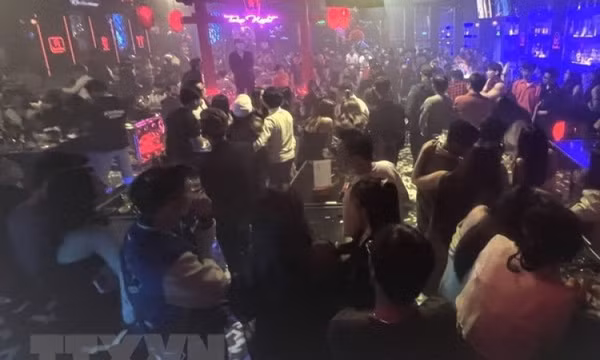 Đồng Nai: Đột kích quán bar Kosho, phát hiện nhiều người dùng ma túy