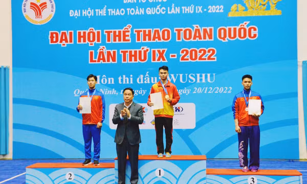  VĐV Vũ Văn Tuấn giành thêm một huy chương vàng cho Wushu Quảng Ninh