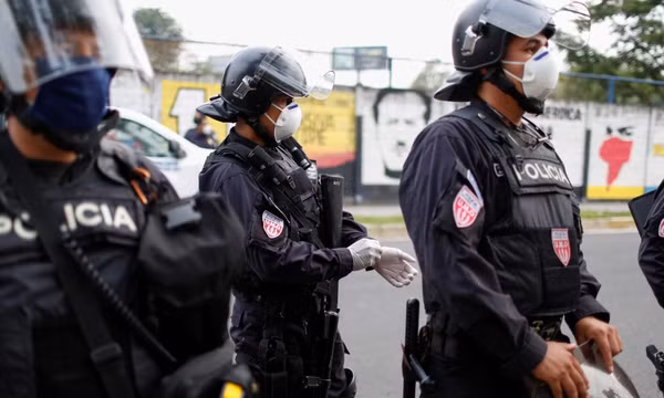 El Salvador bắt trên 59.000 tội phạm trong chiến dịch trấn áp lớn nhất lịch sử