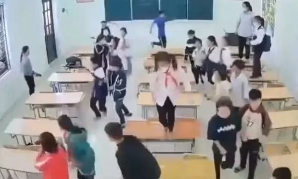 Học sinh ném dép vào cô giáo ở Tuyên Quang: Không thể chấp nhận được