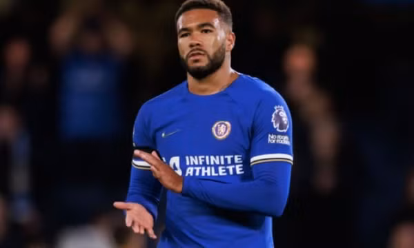 Chelsea ra thông báo về Reece James