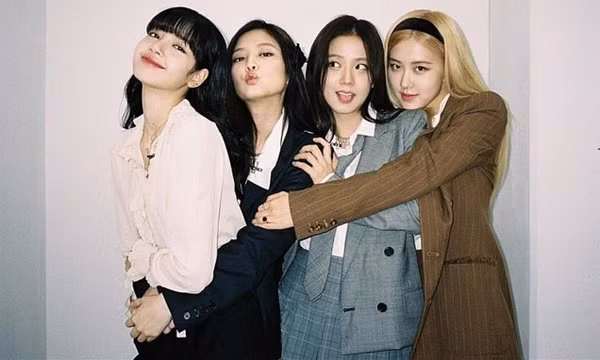 Blackpink gia hạn hợp đồng với YG Entertainment