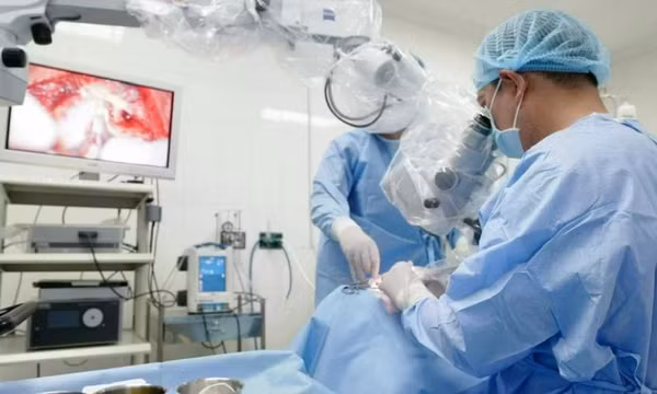 Cấy ốc tai điện tử mang đến hiệu quả cao cho người suy giảm thính lực