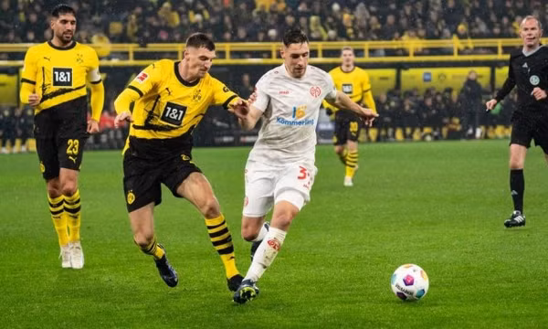Dortmund không thắng sáu trận liên tiếp