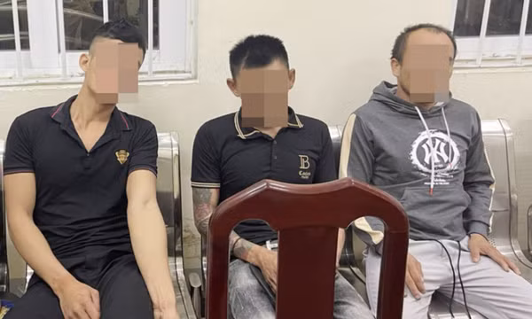 Kiểm tra nồng độ cồn, phát hiện 3 đối tượng dương tính ma túy