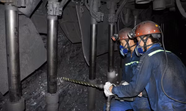 TKV: Đẩy nhanh tiến độ đào lò sản xuất