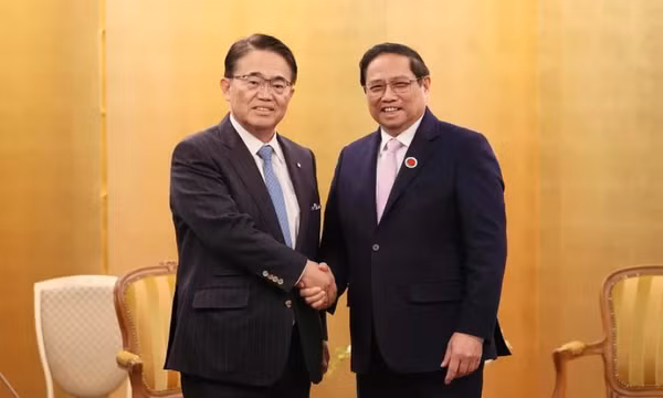 Thủ tướng Phạm Minh Chính tiếp thống đốc 5 tỉnh của Nhật Bản