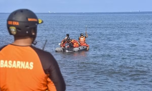 Indonesia: Tàu chở 28 người đi dự đám cưới mất tích trên biển