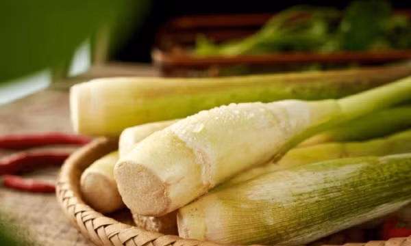 4 loại rau củ nhiều ký sinh trùng nhưng hay được ăn sống