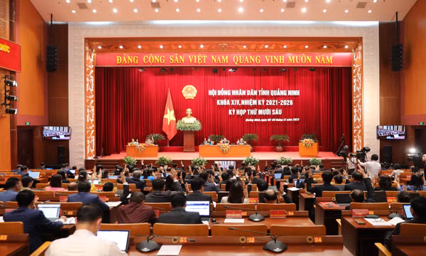 Quyết sách đúng, kịp thời