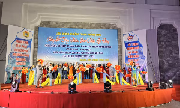 Tiếng hát CNVCLĐ chào mừng 30 năm thành lập TP Hạ Long