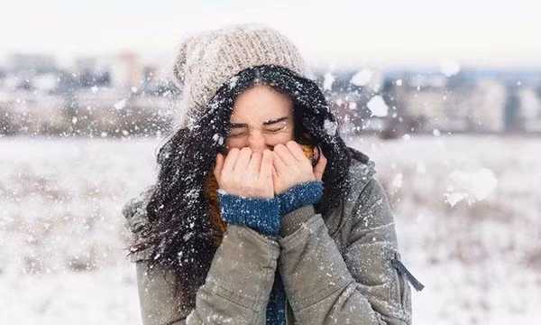 Những việc tránh tuyệt đối không làm khi trời chuyển lạnh kẻo nguy hiểm cho sức khoẻ