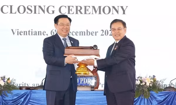 Hội nghị cấp cao Quốc hội ba nước Campuchia-Lào-Việt Nam lần thứ nhất thông qua Tuyên bố chung