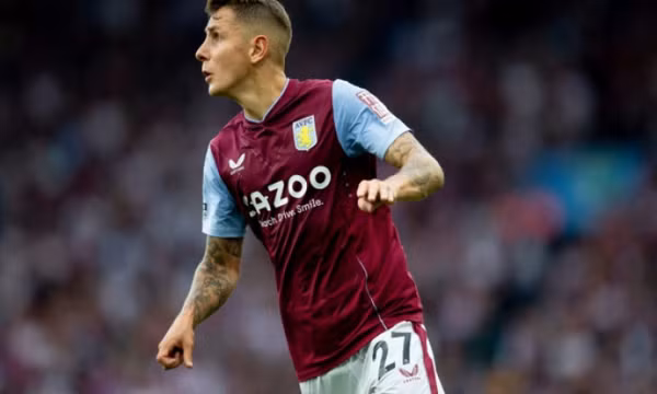 Thua đau Man Utd, Villa còn mất thêm trụ cột