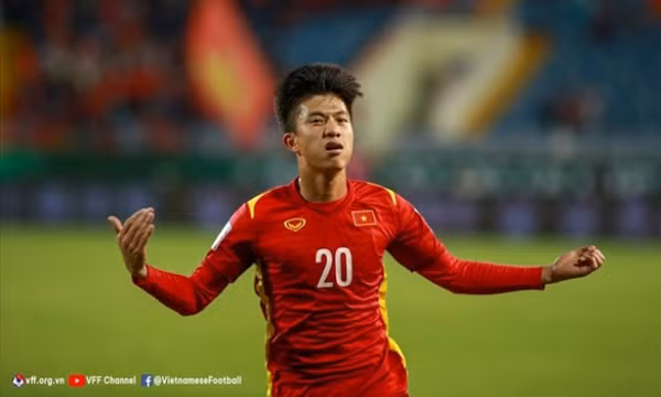 Phương án tấn công mới cho huấn luyện viên Troussier tại tuyển Việt Nam