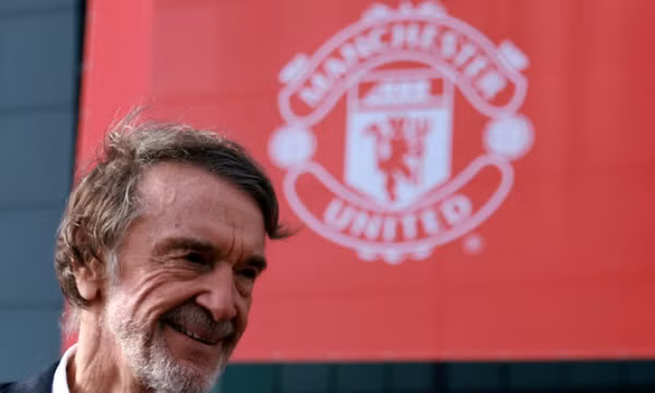 Tỷ phú Jim Ratcliffe nắm quyền điều hành Man Utd