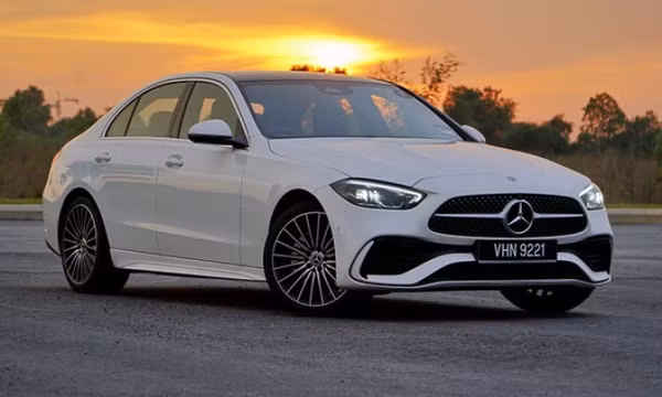 Mercedes-Benz triệu hồi hàng loạt xe tại Việt Nam