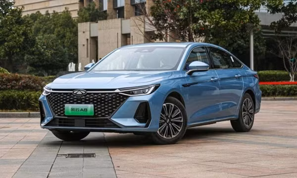 Hãng xe sắp vào Việt Nam giới thiệu xe sedan đẹp long lanh, tiêu thụ 1,1 lít xăng/100 km, giá hơn 420 triệu đồng