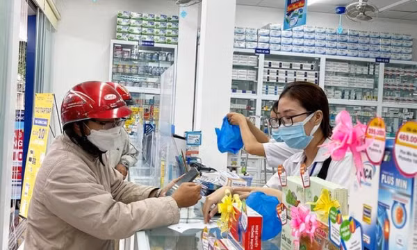 Quy định mới về trách nhiệm kê khai giá thuốc của cơ sở kinh doanh dược