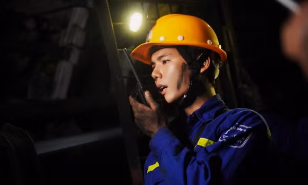 Diễn viên Quốc Toàn: ‘Cát-xê của tôi bây giờ chỉ hơn thời làm phụ hồ, rửa xe’